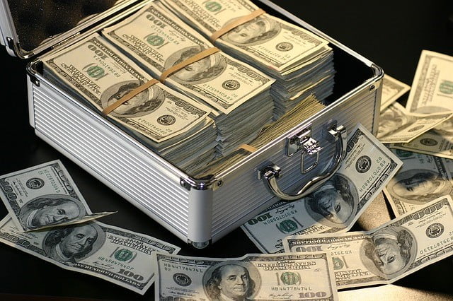 Should you buy with Cash? There are many benefits to that.